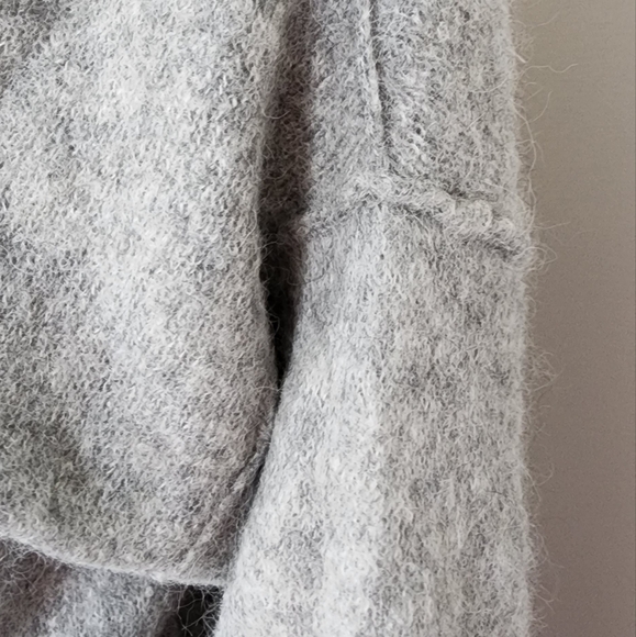 FREE PEOPLE MOHAIR GRAY SWEATER JUMPER REVERSABLE EXPOSED SEAMS XS - Picture 7 of 9
